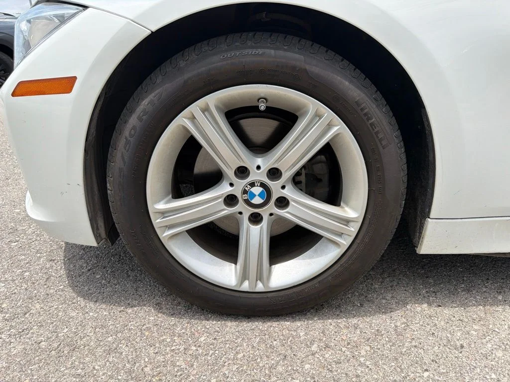 Used 2014 White BMW 328i image 9