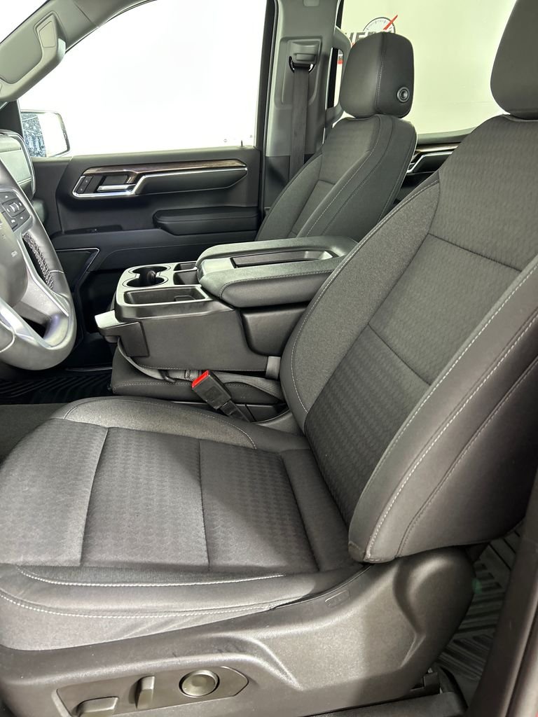 Used 2023 Red Chevrolet LT image 13
