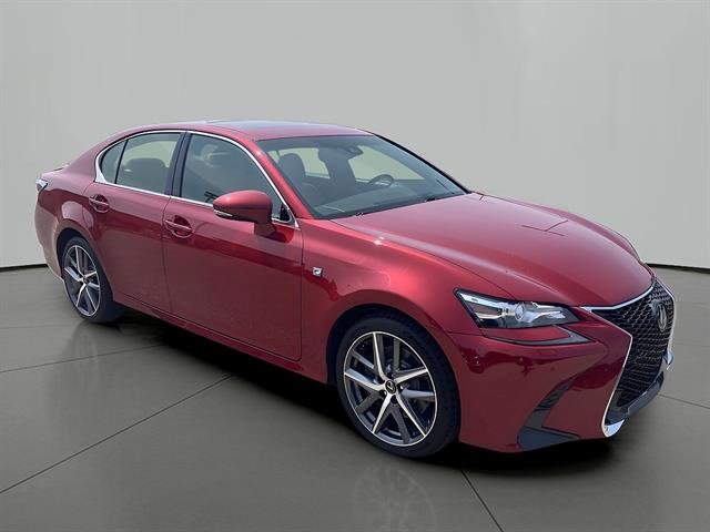 Used 2016 Matador Red Mica Lexus  image 5
