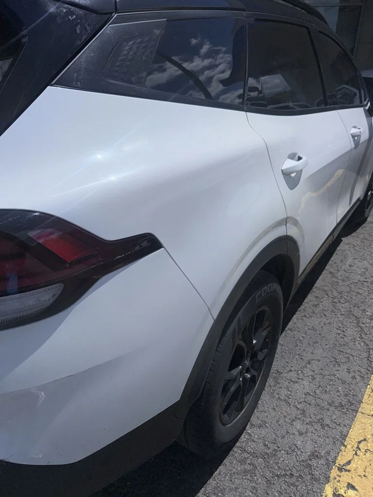 Used 2023 White Kia X-Pro Prestige image 9