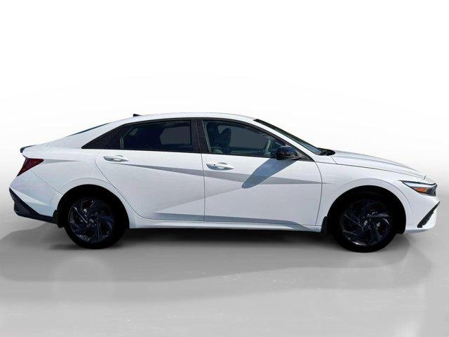 New 2026 Serenity White Hyundai SEL Sport image 28