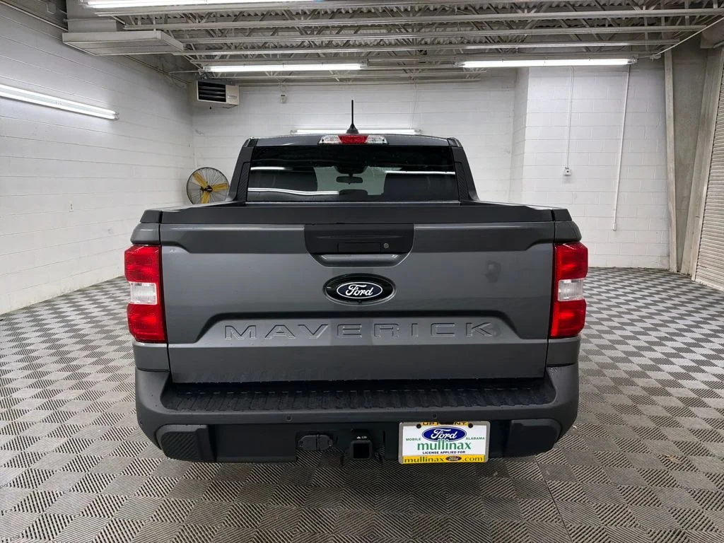 New 2026 Gray Ford XLT image 7