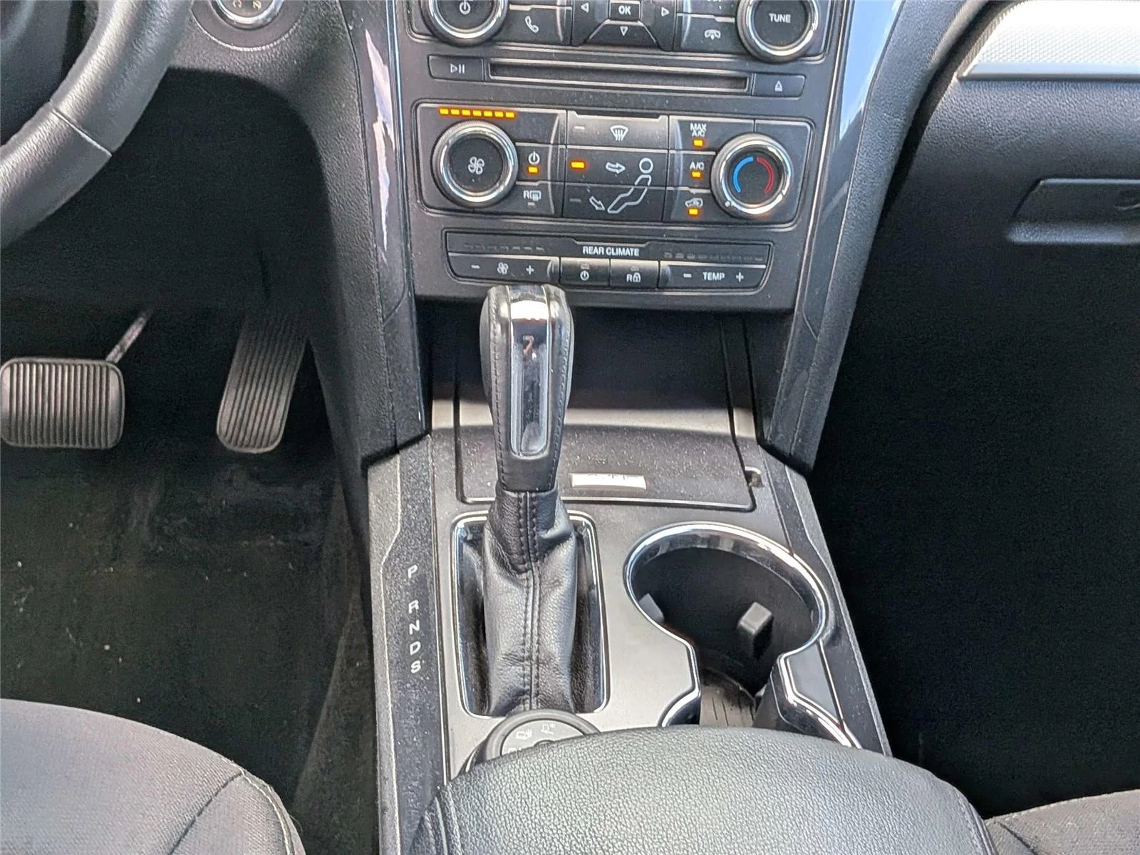 Used 2017  Ford XLT image 17