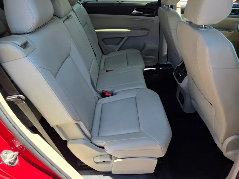 Used 2019 Red Volkswagen SEL image 13