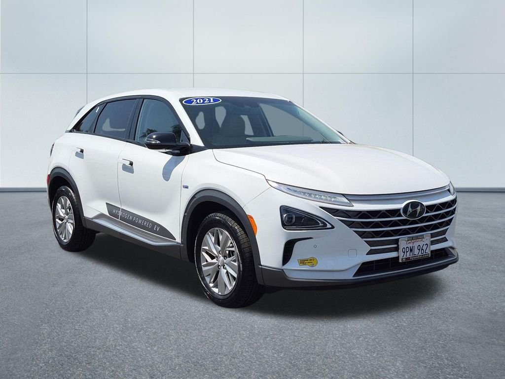 Used 2021 White Hyundai Blue image 8