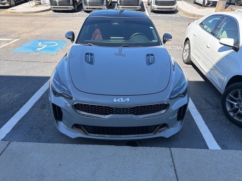 2023 Kia Stinger GT-Line's photo