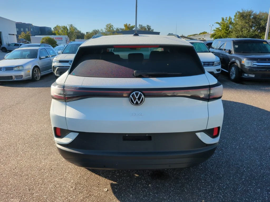 Used 2023 White Volkswagen Standard image 6