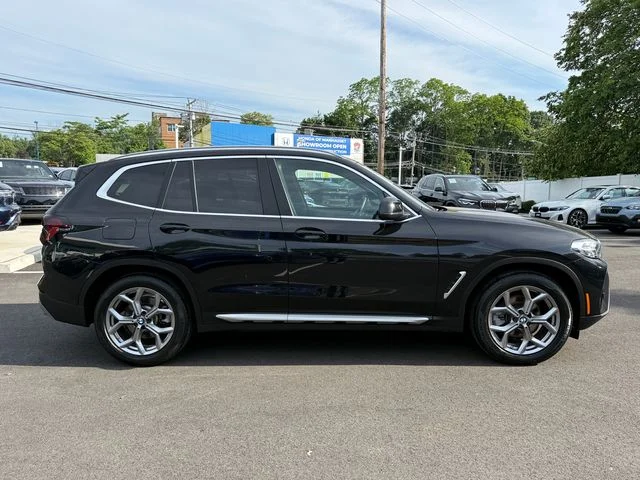 Certified Used 2023 Black Sapphire Metallic BMW xDrive30i image 4