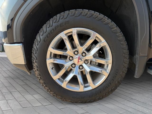 Used 2020 Black GMC SLT image 9