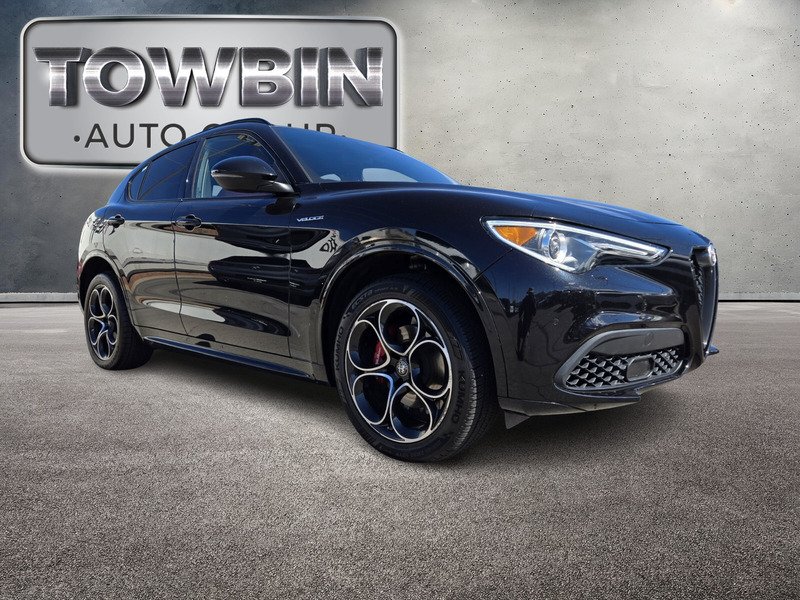Used 2022 Vulcano Black Metallic Alfa Romeo VELOCE AWD image 2