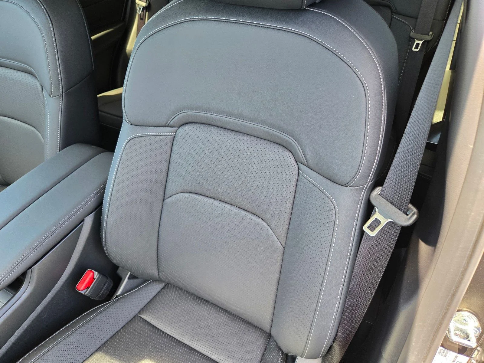 New 2026 Machine Gray Metallic Mazda 2.5 S Premium AWD image 15