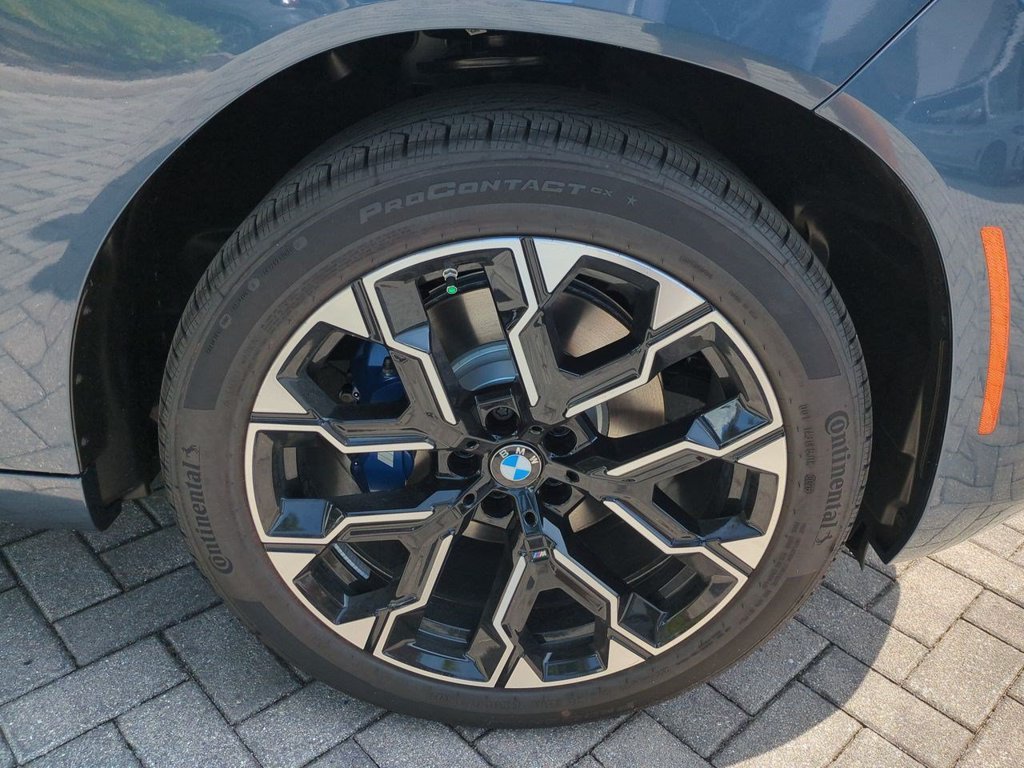 New 2026 Arctic Race Blue metallic BMW 30 xDrive image 11