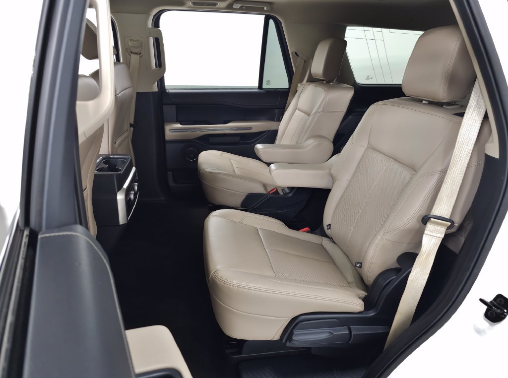 Used 2022 White Ford XLT image 35