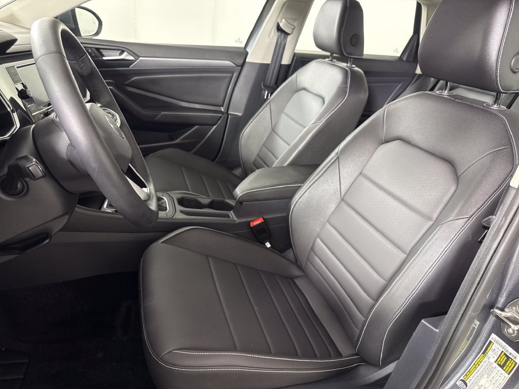 2024 Volkswagen Jetta SE - Photo 11