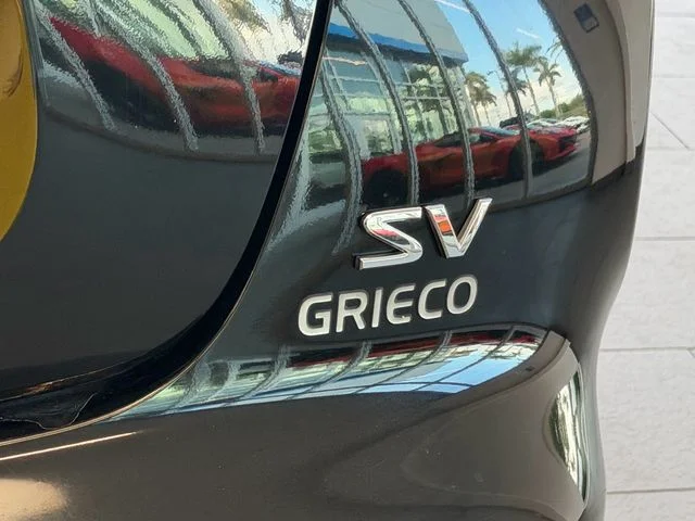 Used 2016 Black Nissan SV image 12