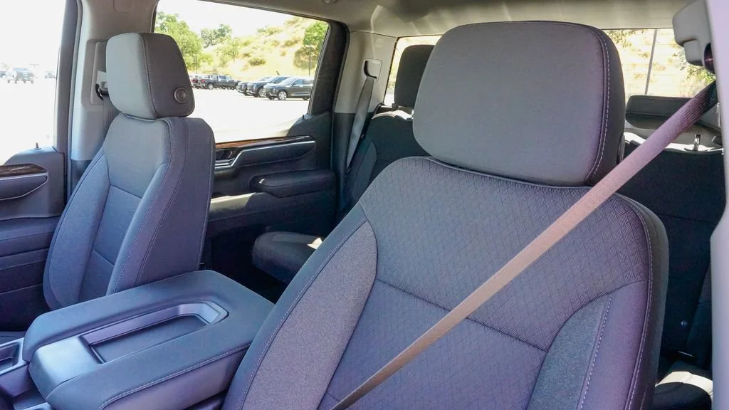 2026 GMC Sierra 1500 SLE - Photo 15