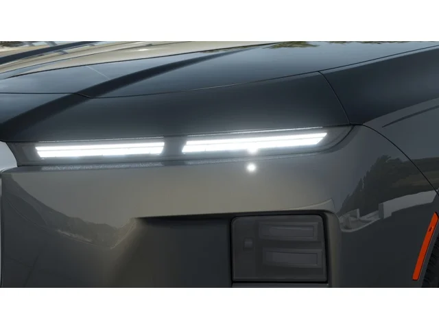 New 2027 BMW Individual Two-Tone Dravit Grey Metallic with Black Sapphire Metallic BMW 740 image 6