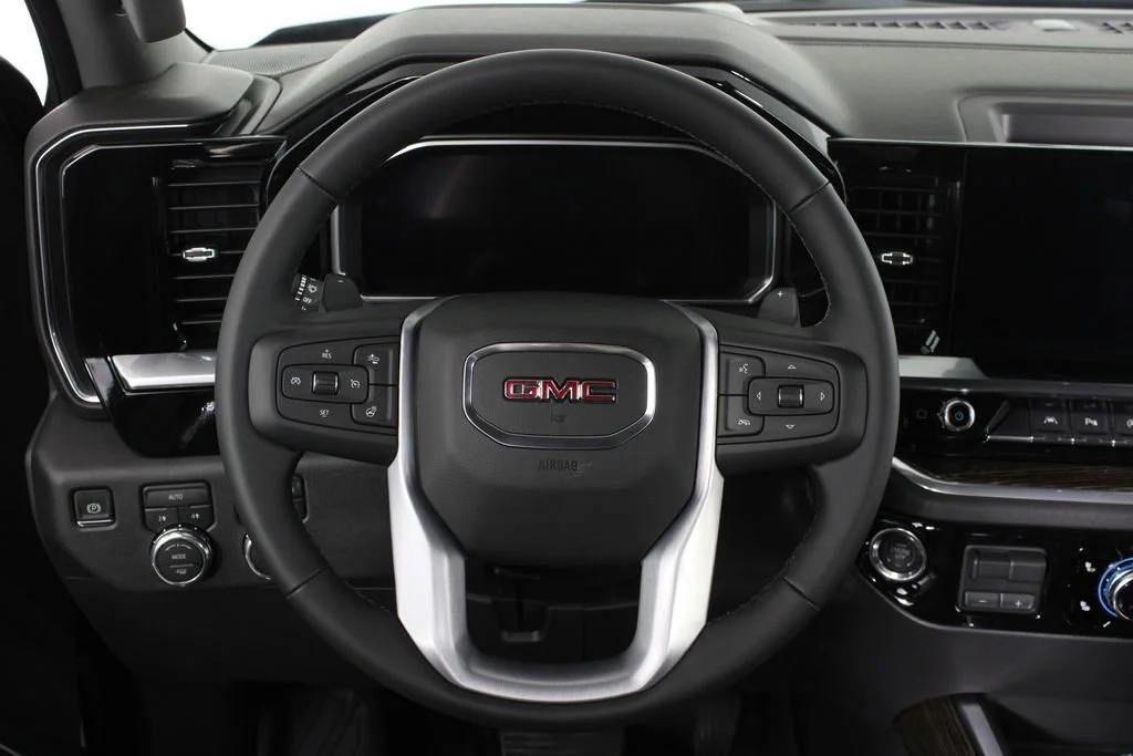 New 2026 Onyx Black GMC Elevation image 24