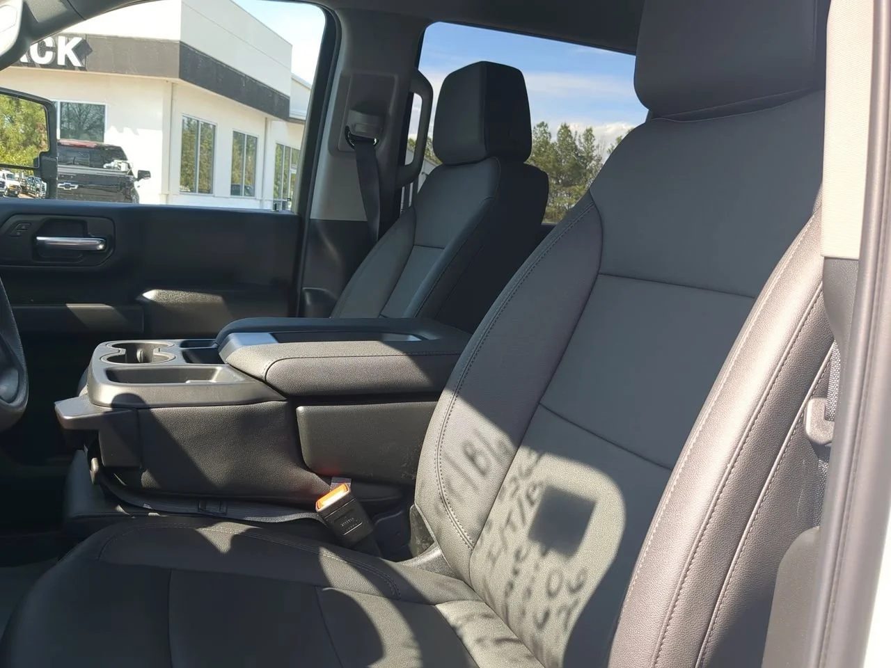 New 2026 Summit White GMC Pro image 18