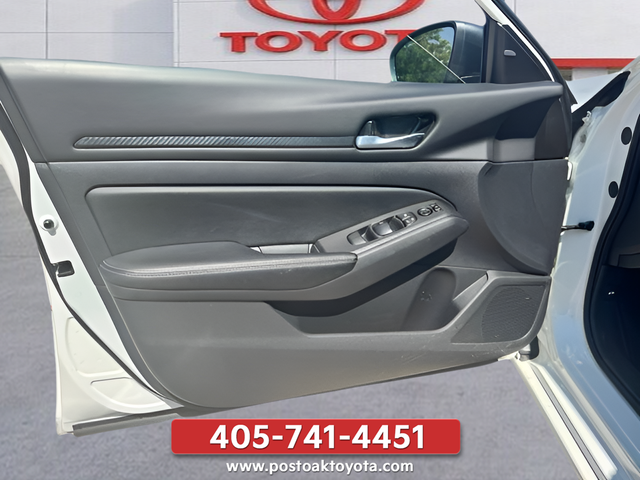 2025 Nissan Altima SV - Photo 13
