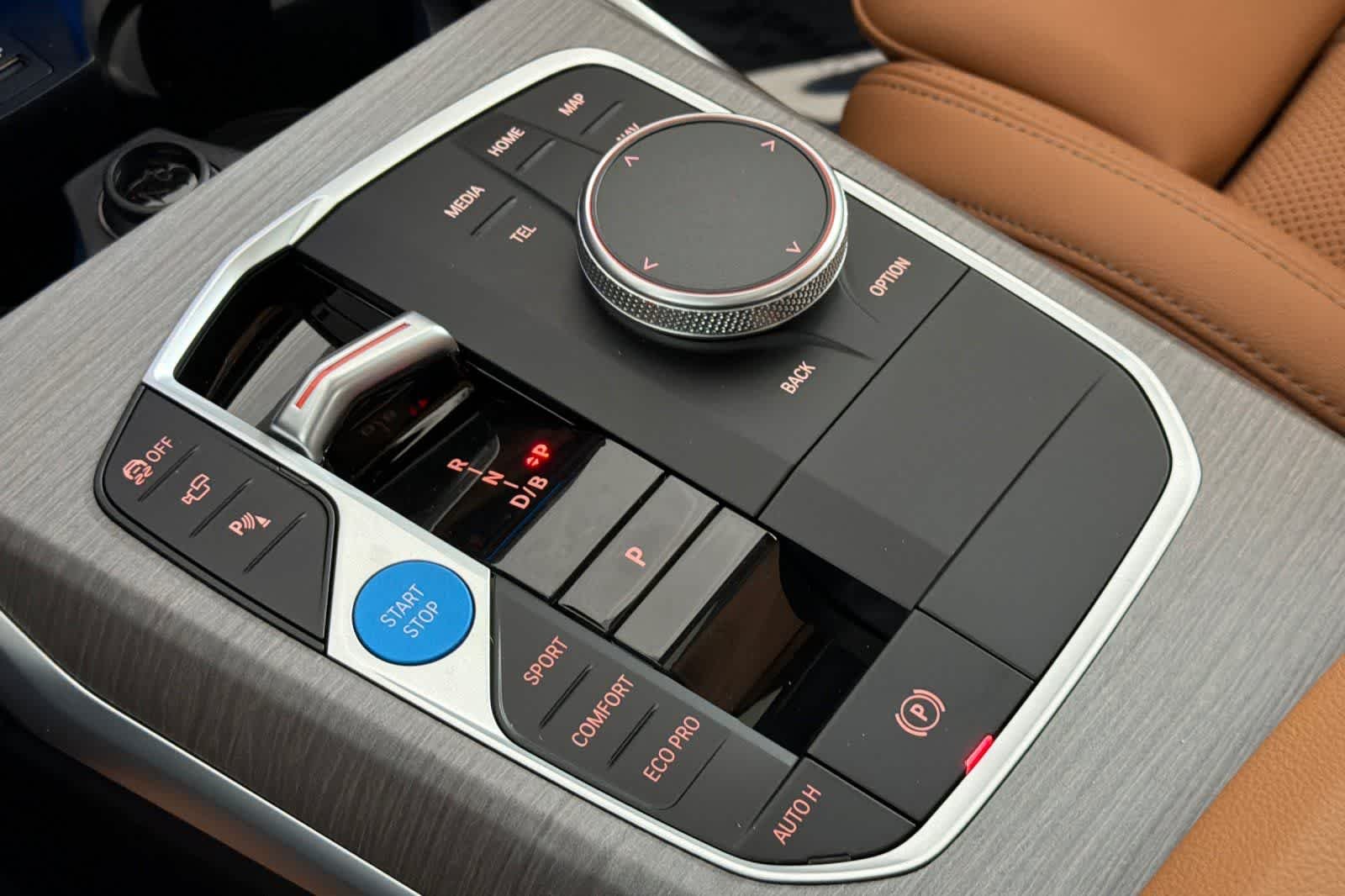 New 2026 Skyscraper Grey Metallic BMW eDrive40 image 21
