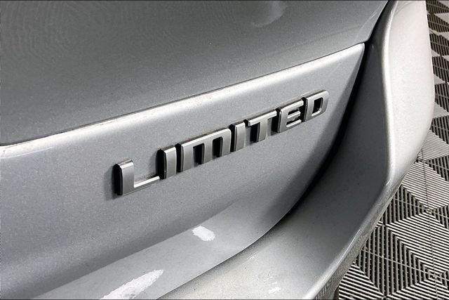 New 2026 Silver Zynith Exterior Paint Jeep Limited image 10