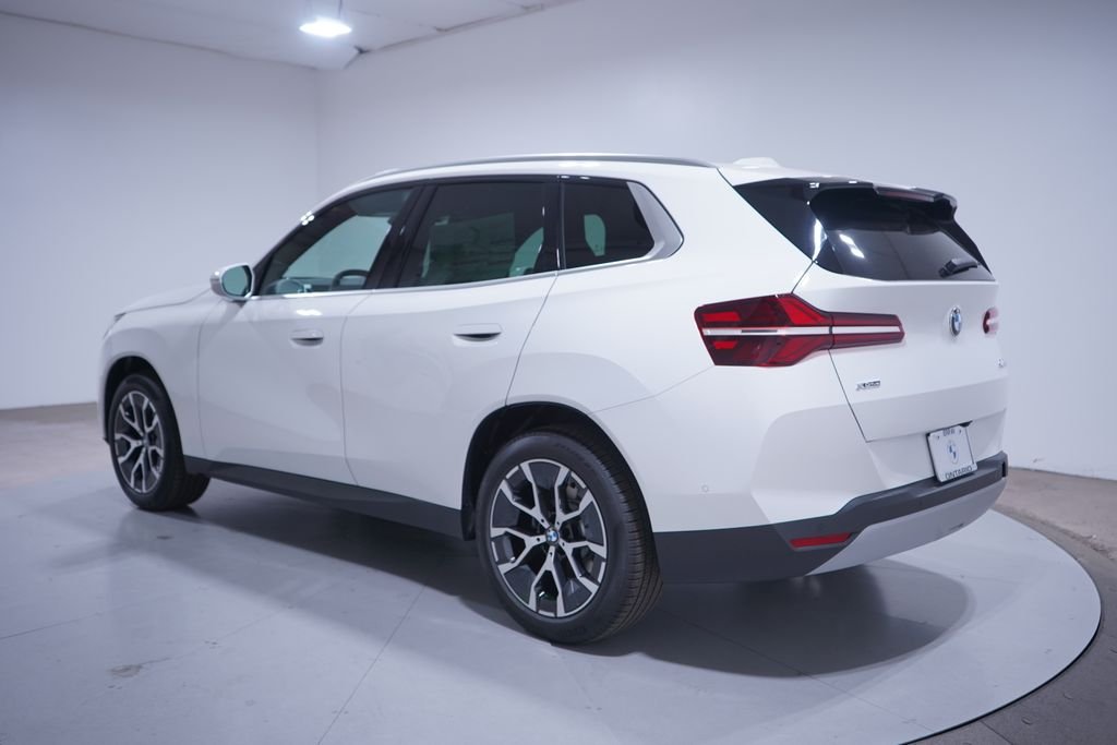 New 2026 Alpine White BMW 30 xDrive image 3