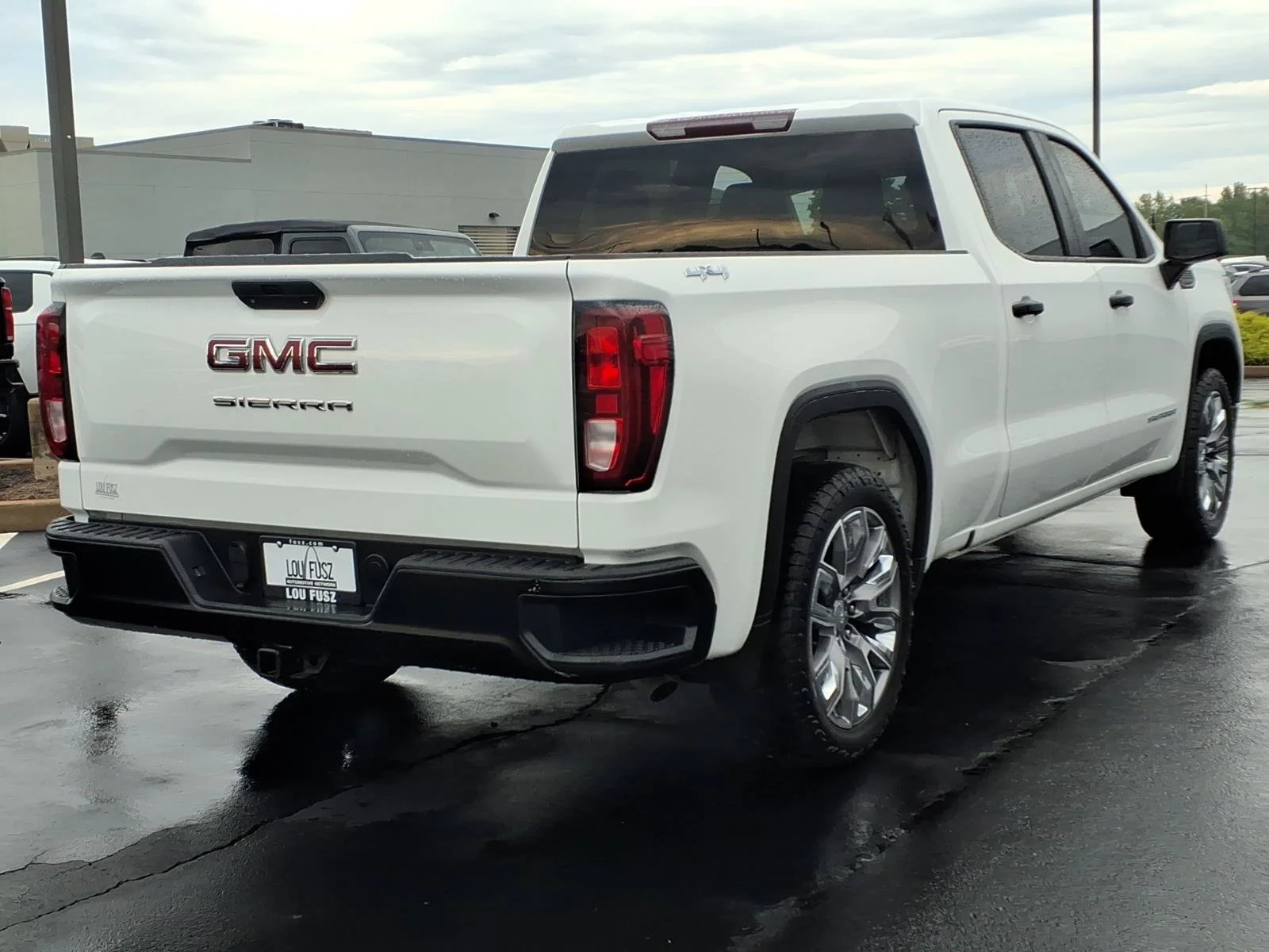 Used 2021 Summit White GMC Base image 24