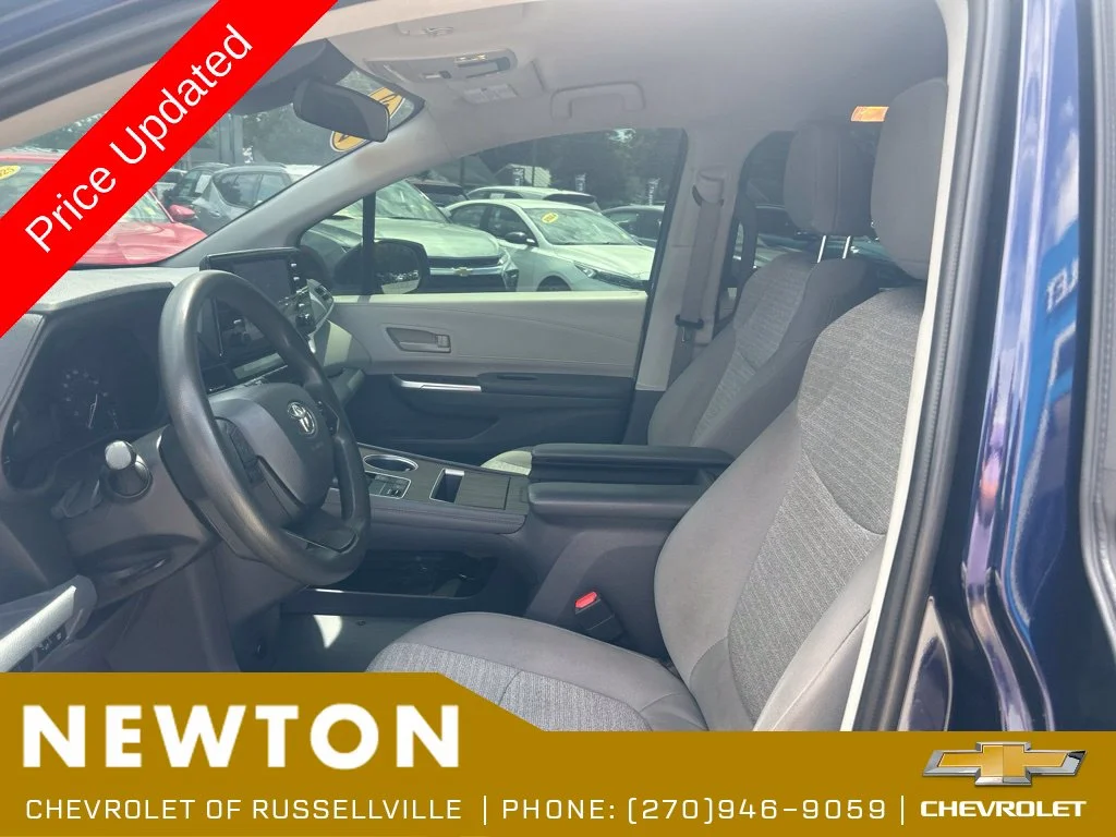 Used 2022 Gray Toyota LE image 4