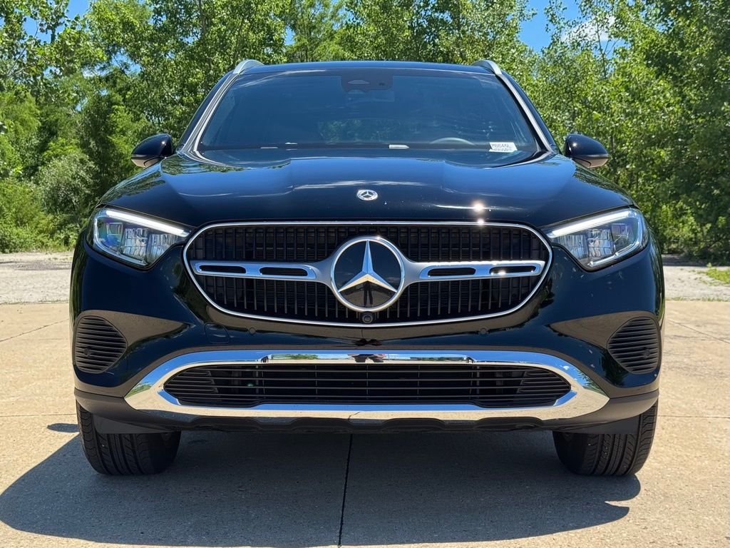 Used 2026 Black Mercedes-Benz GLC 300 image 10