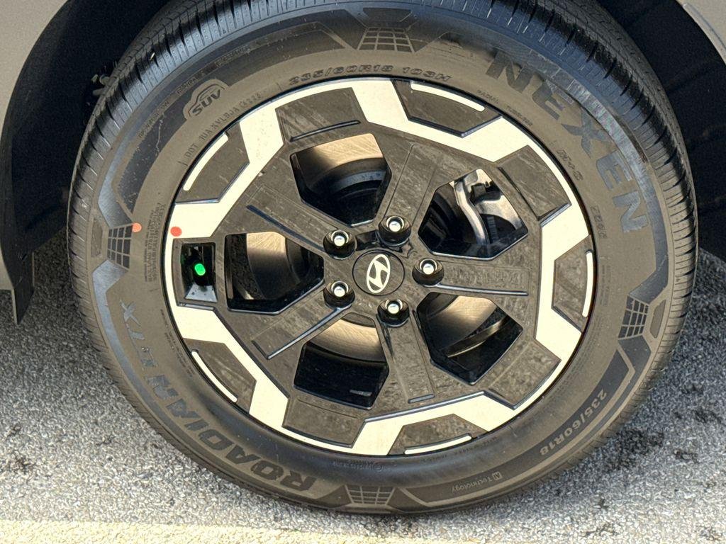 New 2026 Silver Hyundai SEL FWD image 10