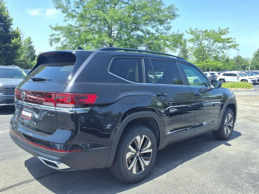 New 2026 Deep Black Pearl Volkswagen 2.0T SE image 2