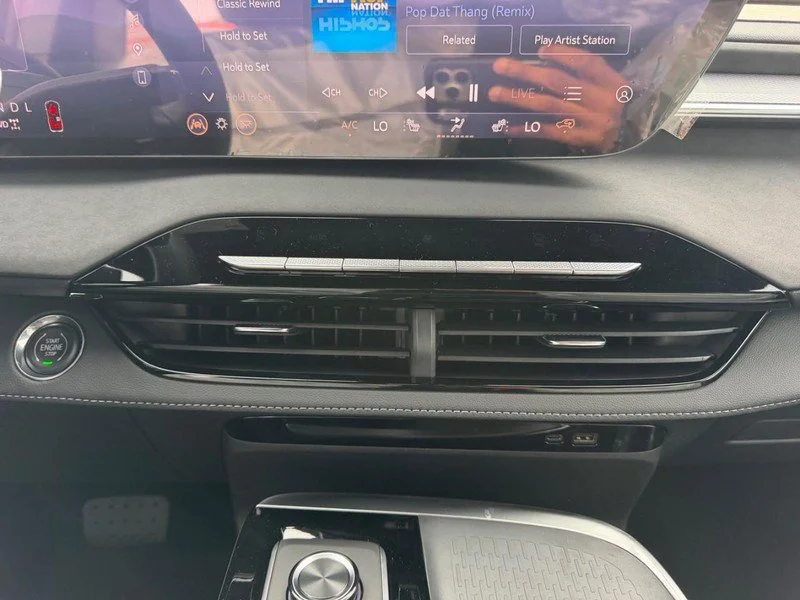 2027 Buick Enclave Sport Touring - Photo 17