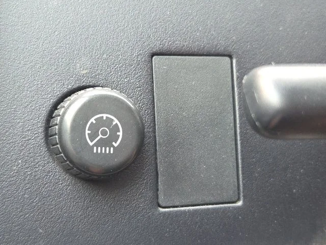 Used 2004 Gray Toyota PreRunner image 21