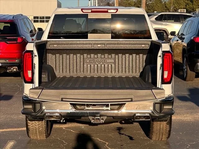 2026 GMC Sierra 1500 SLT - Photo 33