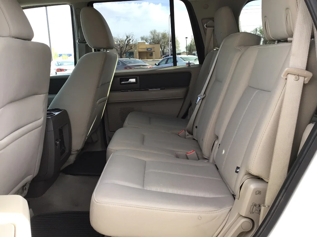 Used 2012 White Ford XLT image 9