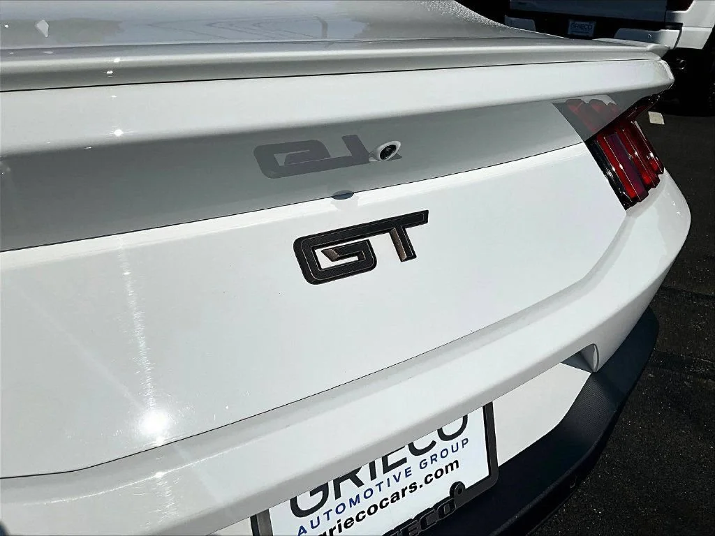 Used 2025 Oxford White Ford GT Premium image 26