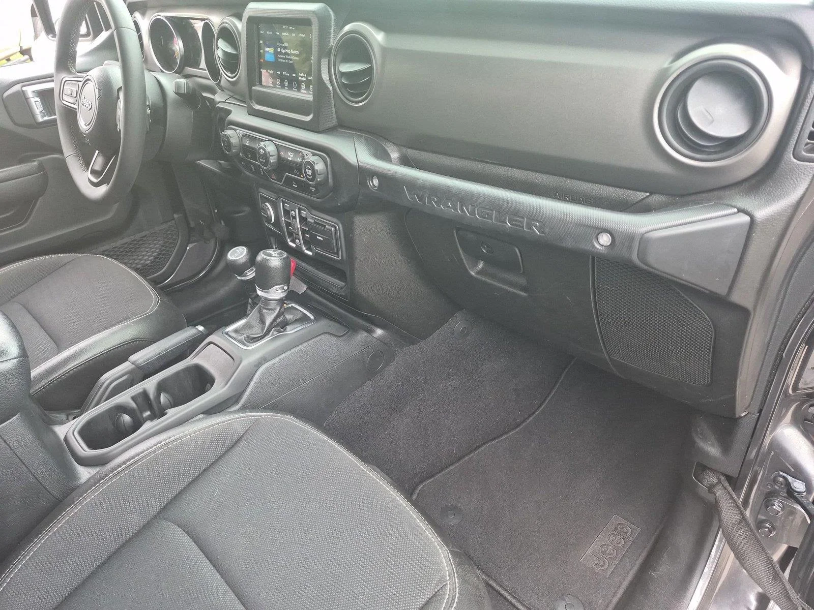 Used 2023 Granite Crystal Metallic Clearcoat Jeep Freedom image 36