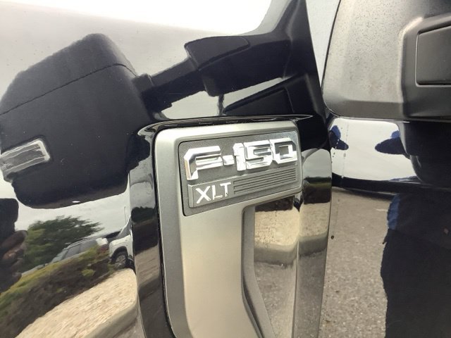 Used 2022 Black Metallic Ford XLT image 27