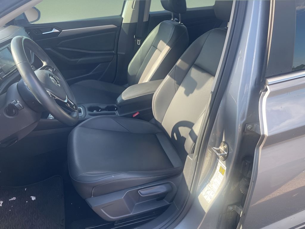 Used 2019 Silver Volkswagen 1.4T SE image 9