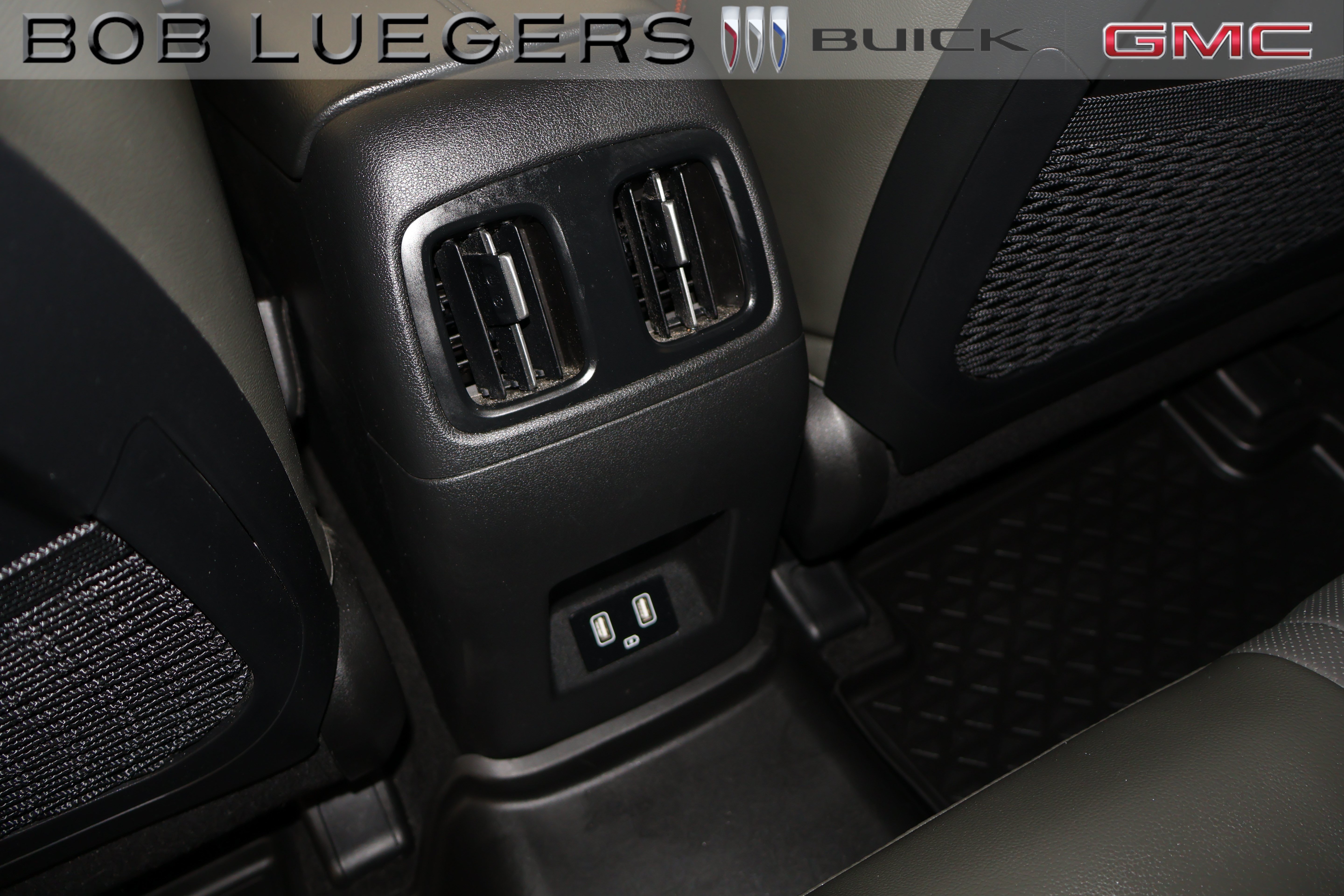 2024 Hyundai Santa Cruz Limited - Photo 14