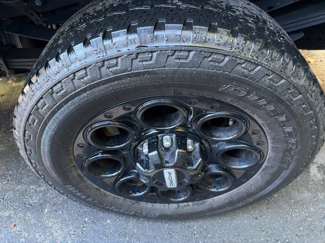 Used 2026 Gray Metallic Ford Lariat image 8