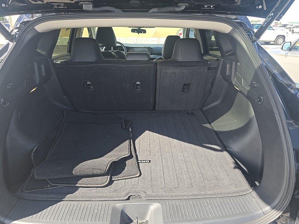 Used 2025 Super Black Nissan SV image 30