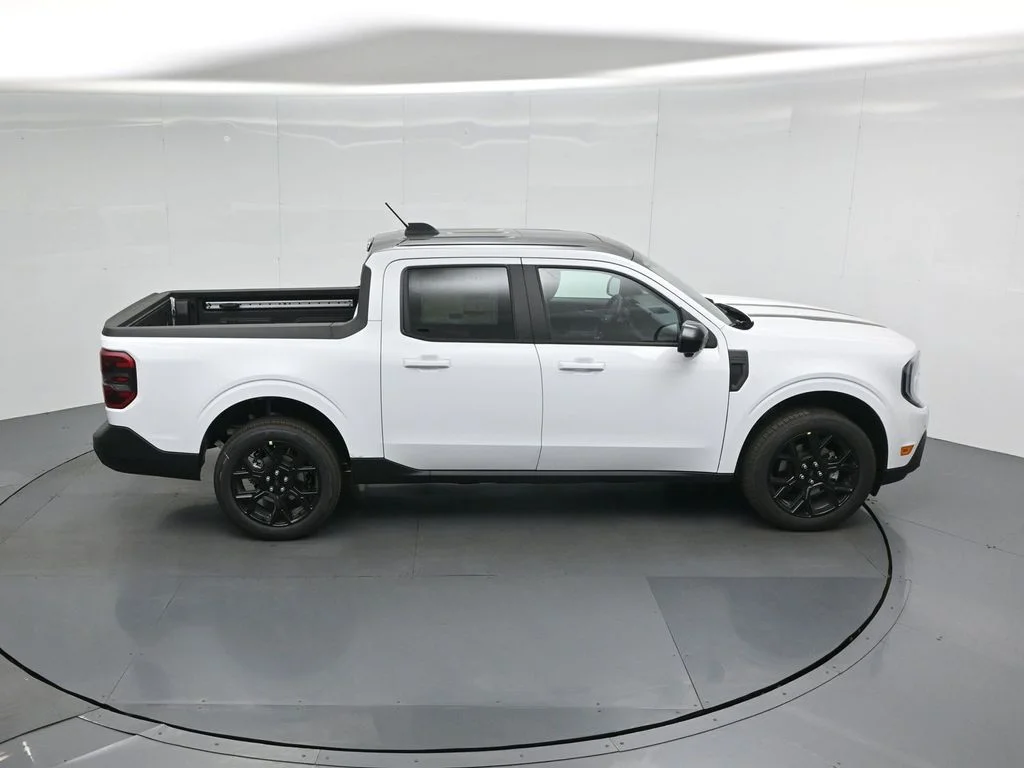 New 2026 White Ford Lariat image 39
