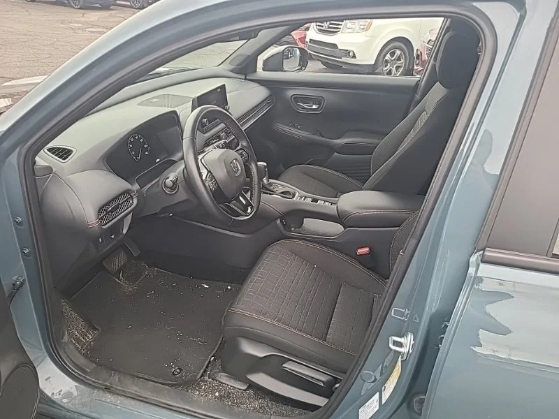 Used 2025  Honda Sport image 11