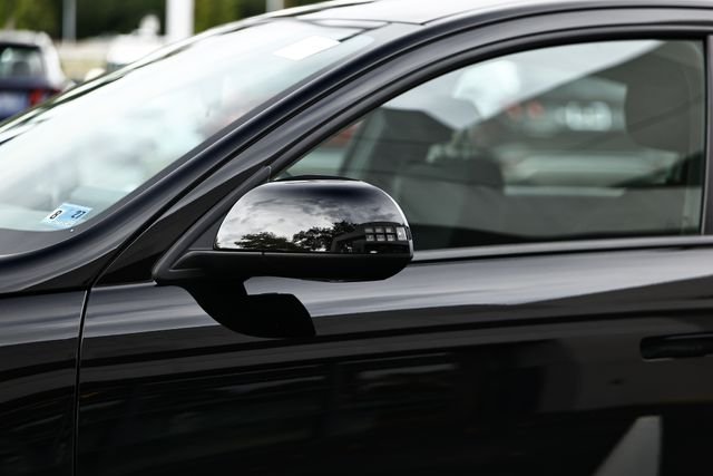 Used 2023 Onyx Black Hyundai SE image 8
