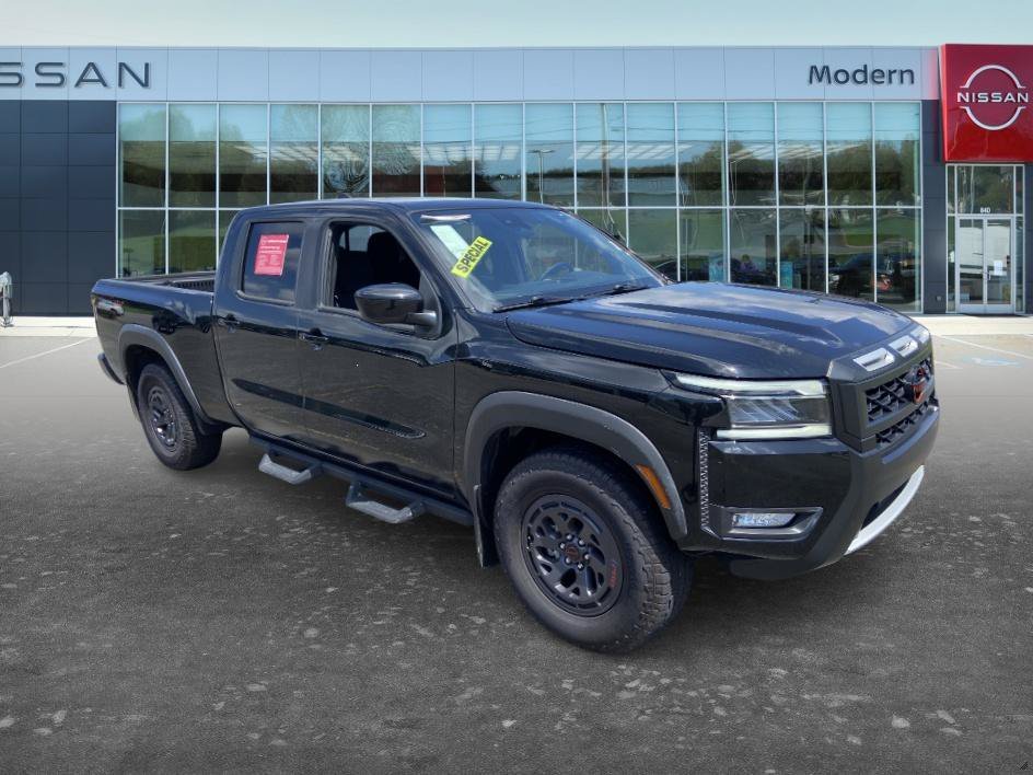 Used 2025 Super Black Nissan PRO-4X image 3