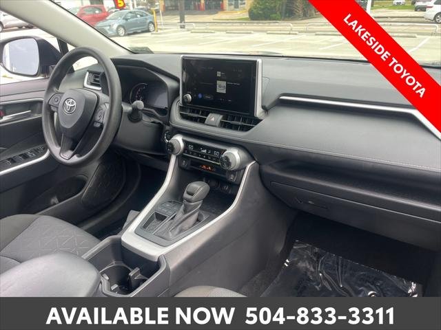 Certified Used 2025 SILVER SKY METALLIC Toyota  image 17