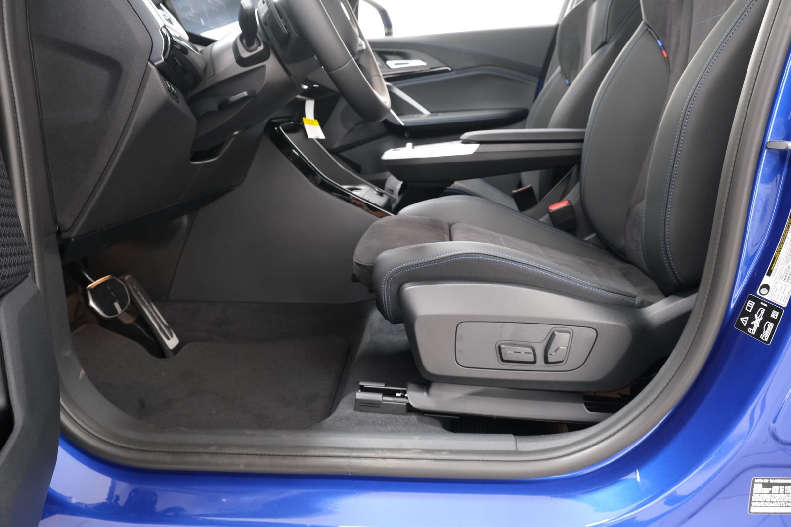 New 2026 Portimao Blue Metallic BMW xDrive28i image 29
