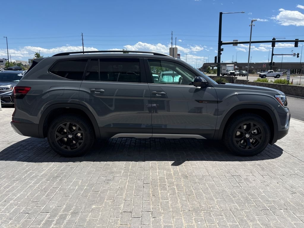 New 2026 Pure Gray Volkswagen 2.0T Peak Edition image 6